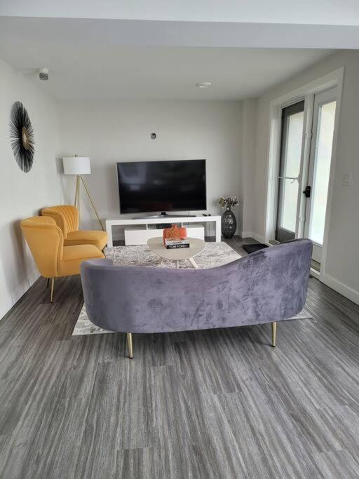 Luxury One Bedroom Winnipeg Exteriér fotografie